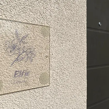 Elfisuites Nikiána