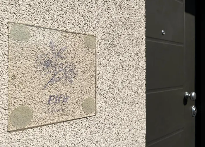 Elfisuites 니키아나